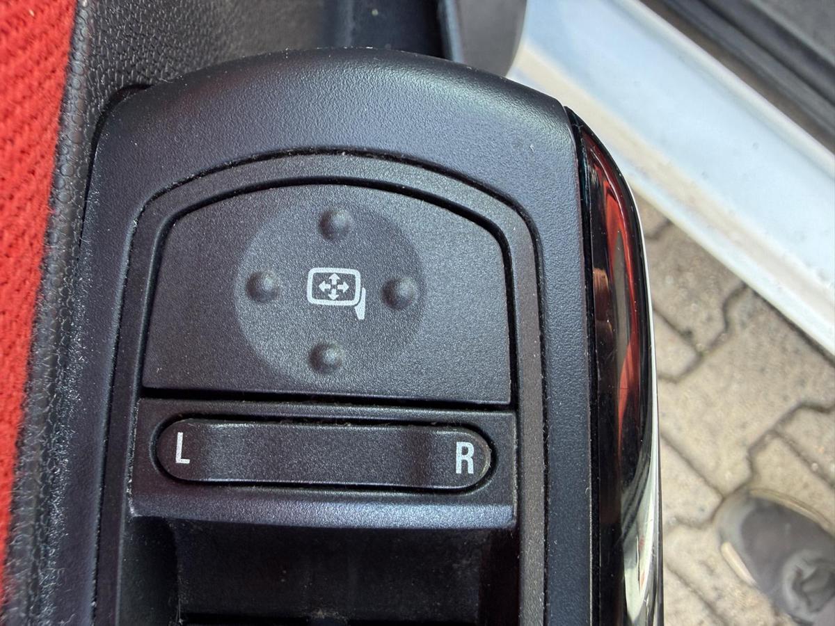 Opel Corsa D original Außenspiegel rechts Y474 Casablancaweiß elektrisch BJ08 Opel Corsa D original Außenspiegel rechts Y474 Casablancaweiß elektrisch BJ08